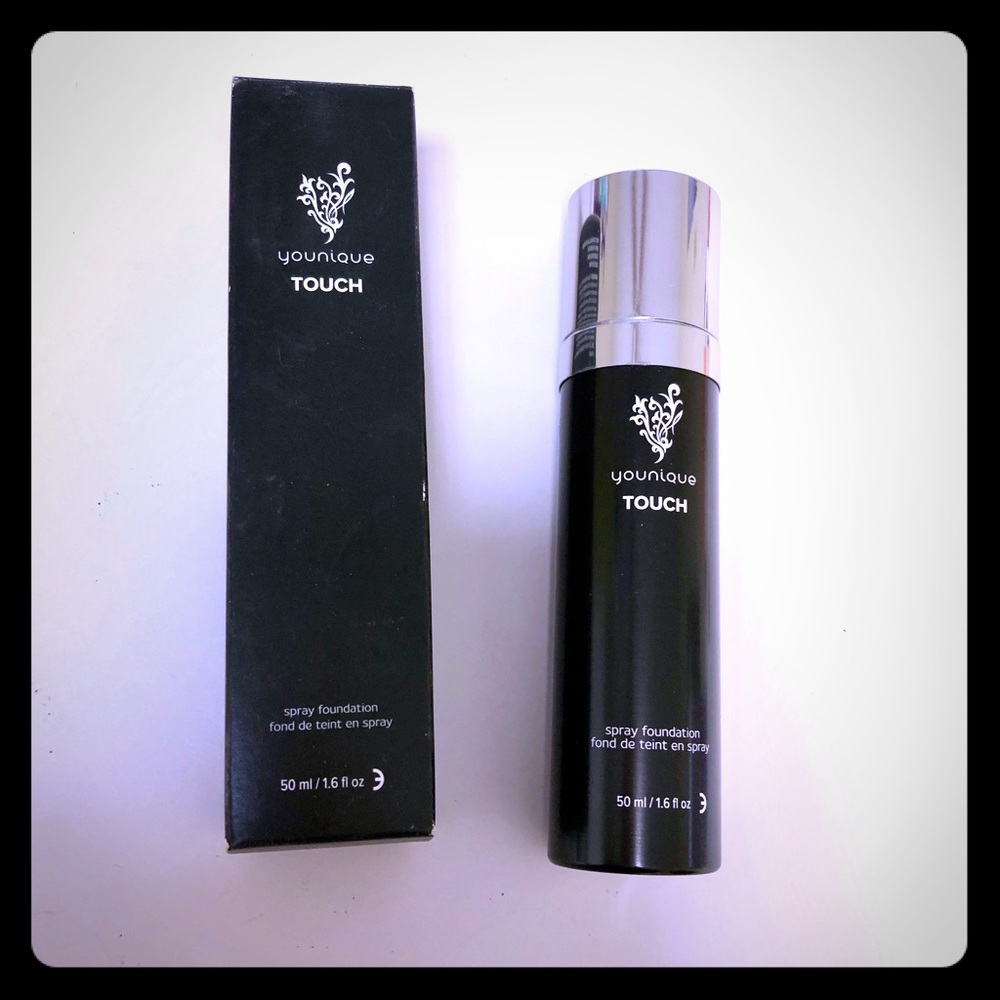 BRAND NEW Younique Touch Spray Foundation - Eyelet